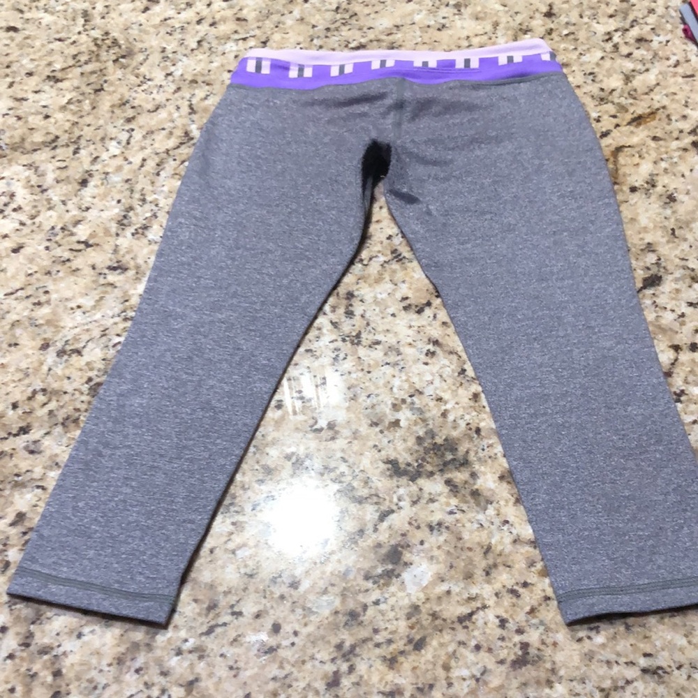 Ivivva Crop Legging - Picture 14 of 15